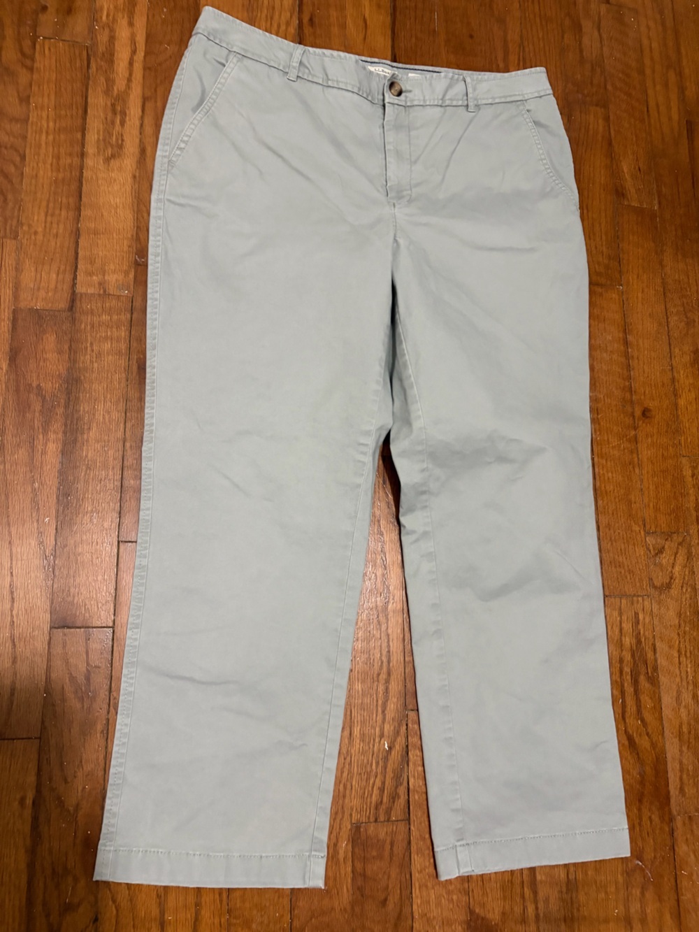 L.L. Bean Women’s cotton spandex Pants 12Reg favorite fit light gray